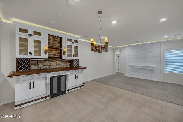 3935 E ROUGH RIDER Road 1250, Phoenix, AZ 85050