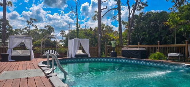 15056 Temple Boulevard, The Acreage, FL 33470