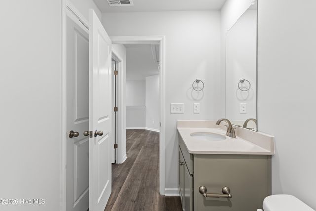 619 S Squires Run Lane, Richlands, NC 28574