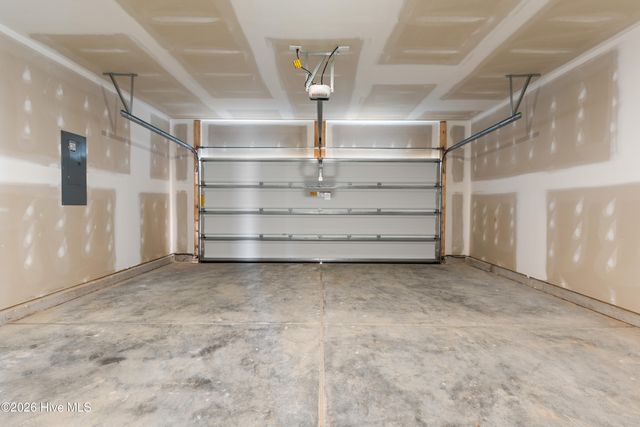 619 S Squires Run Lane, Richlands, NC 28574