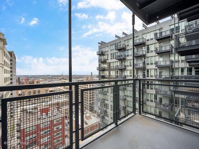 565 W Quincy Street 1417, Chicago, IL 60661
