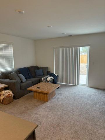 16650 Grey Pine Street, La Pine, OR 97739