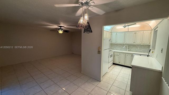 573 E Durham U 573, Deerfield Beach, FL 33442