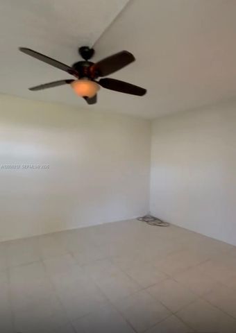 573 E Durham U 573, Deerfield Beach, FL 33442