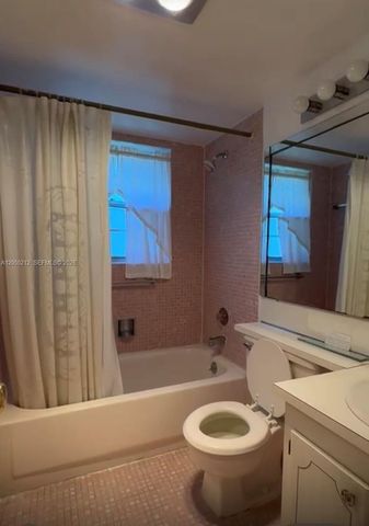 573 E Durham U 573, Deerfield Beach, FL 33442