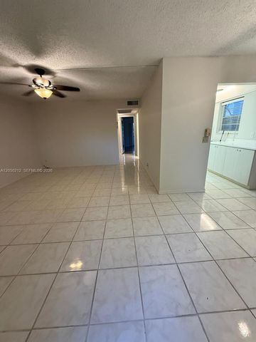 573 E Durham U 573, Deerfield Beach, FL 33442