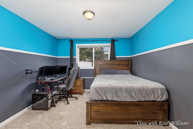 8531 Twin Lakes Drive, Jenison, MI 49428