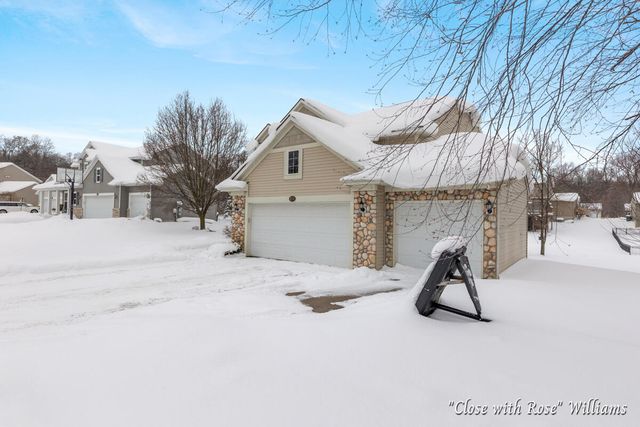 8531 Twin Lakes Drive, Jenison, MI 49428