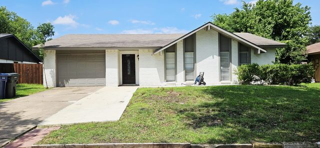 1529 Meridian Way, Garland, TX 75040
