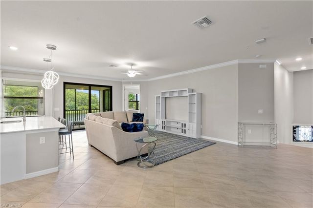 11884 Arboretum Run DR 201, Fort Myers, FL 33913