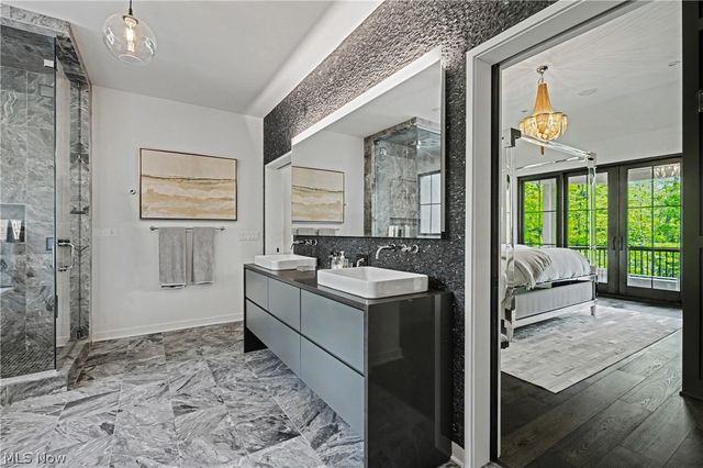 90 Lancaster Court, Moreland Hills, OH 44022