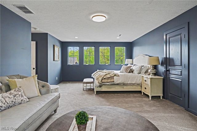 90 Lancaster Court, Moreland Hills, OH 44022