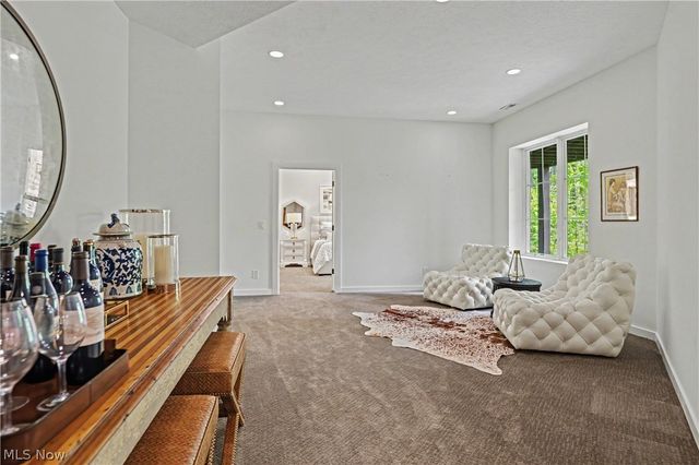 90 Lancaster Court, Moreland Hills, OH 44022