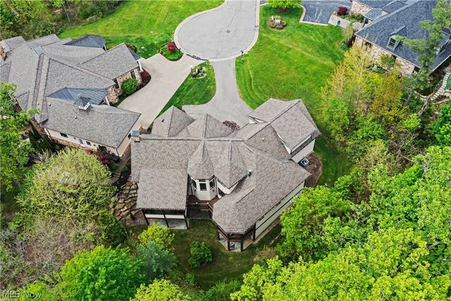 90 Lancaster Court, Moreland Hills, OH 44022