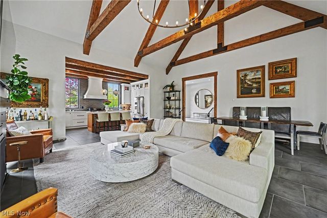 90 Lancaster Court, Moreland Hills, OH 44022