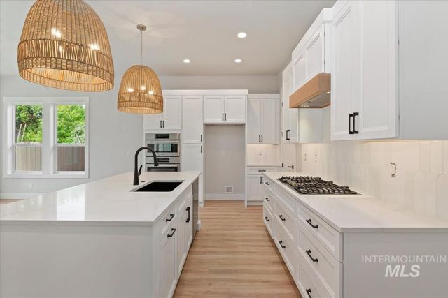 4629 N Collister Dr, Boise, ID 83703