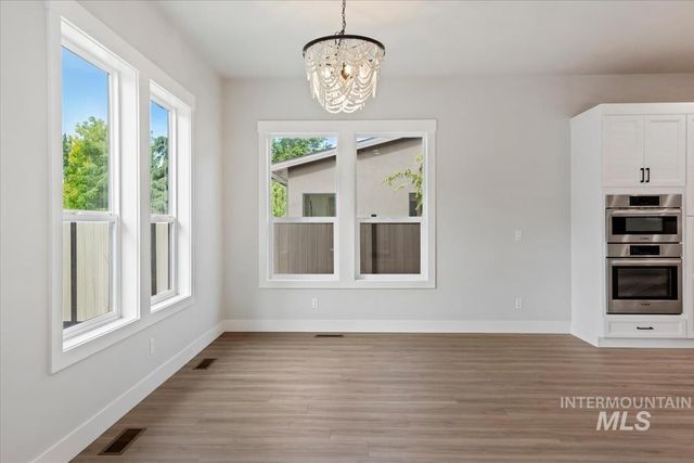4629 N Collister Dr, Boise, ID 83703