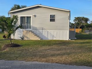 5520 RAINBOW DR, Bokeelia, FL 33922