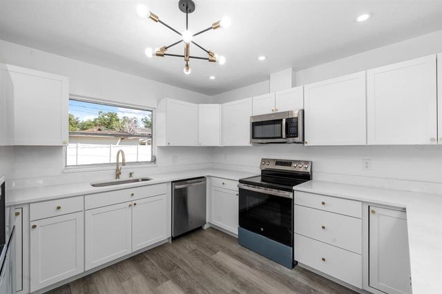 1508 LEIGHTON AVENUE, Lakeland, FL 33803