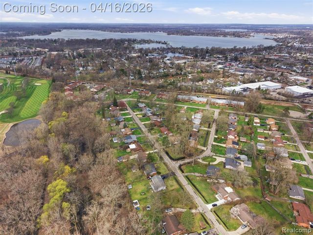 2674 Littletell Avenue, West Bloomfield, MI 48324