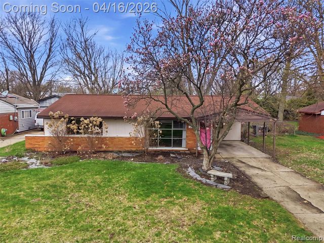 2674 Littletell Avenue, West Bloomfield, MI 48324
