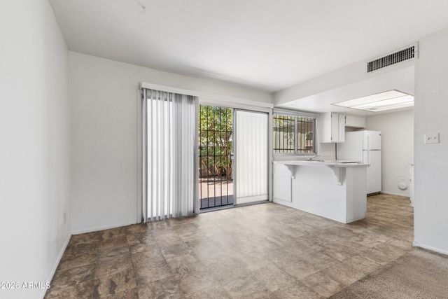 2643 W WOLF Street, Phoenix, AZ 85017