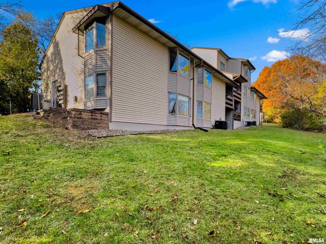 6300 N Allen Rd Unit 10, Peoria, IL 61614