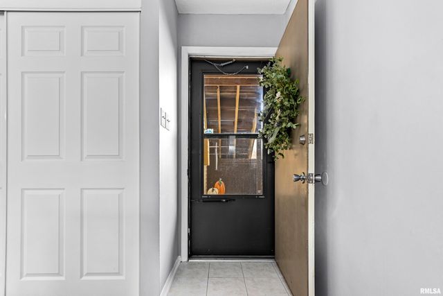 6300 N Allen Rd Unit 10, Peoria, IL 61614