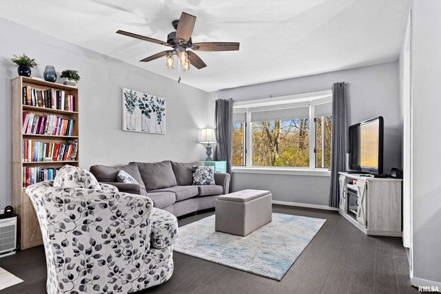 6300 N Allen Rd Unit 10, Peoria, IL 61614