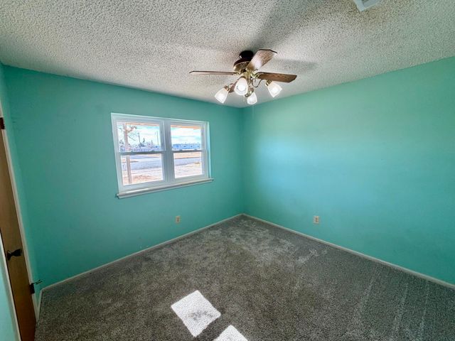 1420 W 26th Street, Plainview, TX 79072