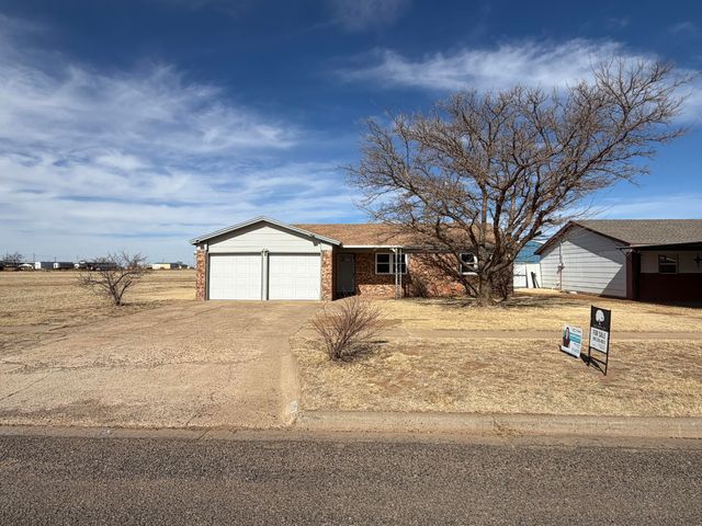 1420 W 26th Street, Plainview, TX 79072