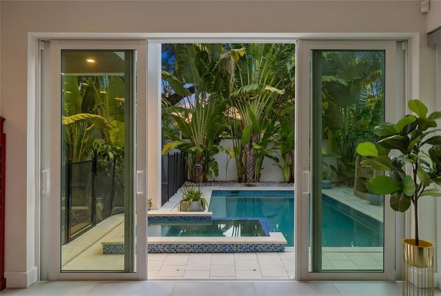 1732 SHORELAND DRIVE, Sarasota, FL 34239
