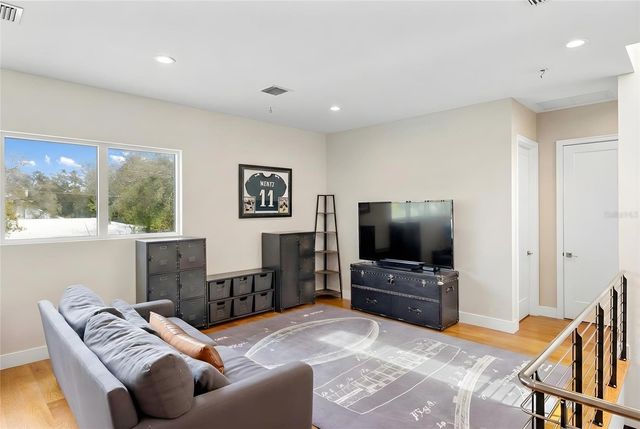 1732 SHORELAND DRIVE, Sarasota, FL 34239