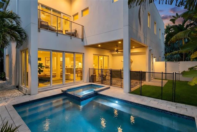 1732 SHORELAND DRIVE, Sarasota, FL 34239