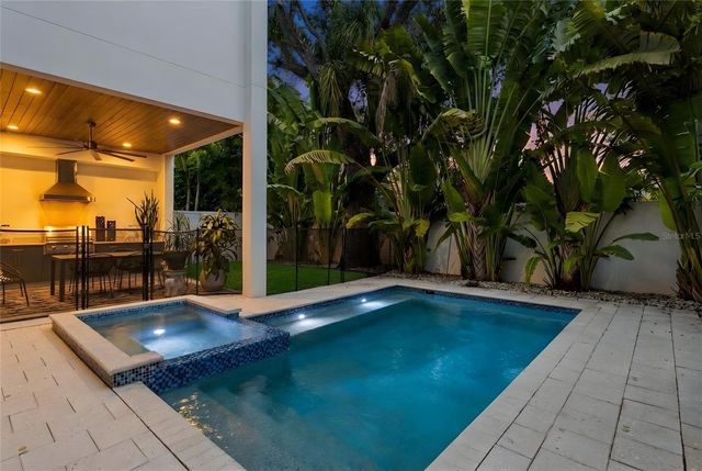 1732 SHORELAND DRIVE, Sarasota, FL 34239