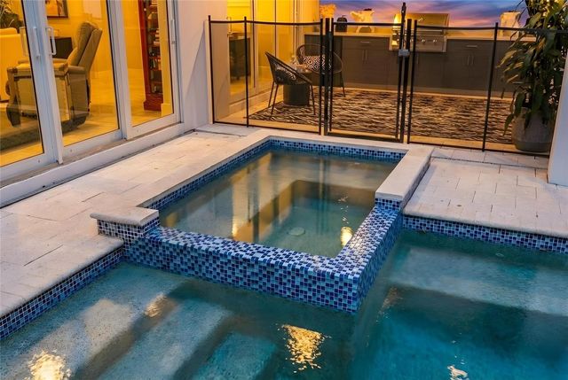 1732 SHORELAND DRIVE, Sarasota, FL 34239