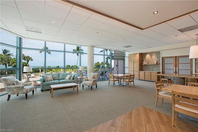 4651 Gulf Shore BLVD N # 901, Naples, FL 34103