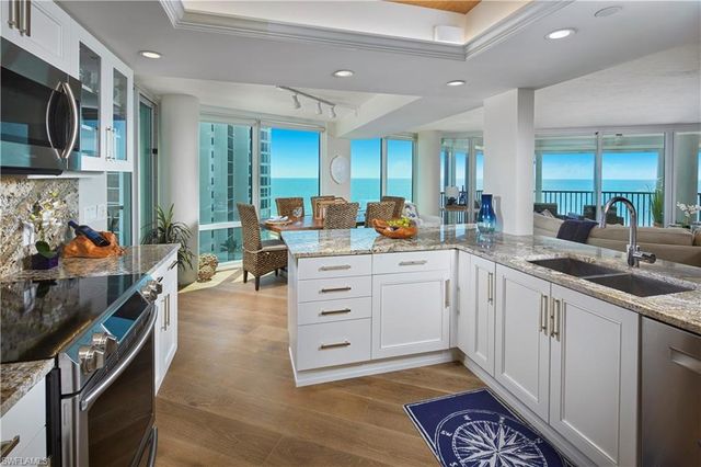 4651 Gulf Shore BLVD N # 901, Naples, FL 34103