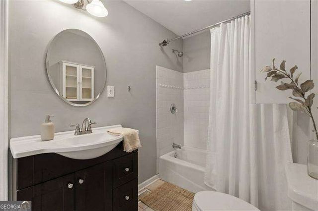 2640 Apple Valley Road NE, Brookhaven, GA 30319