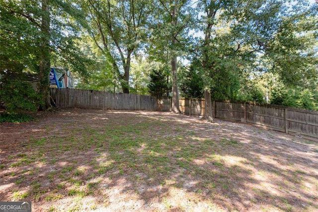 2640 Apple Valley Road NE, Brookhaven, GA 30319
