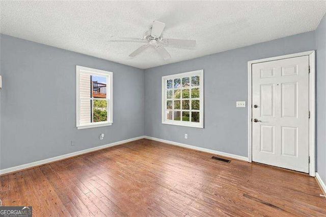 2640 Apple Valley Road NE, Brookhaven, GA 30319