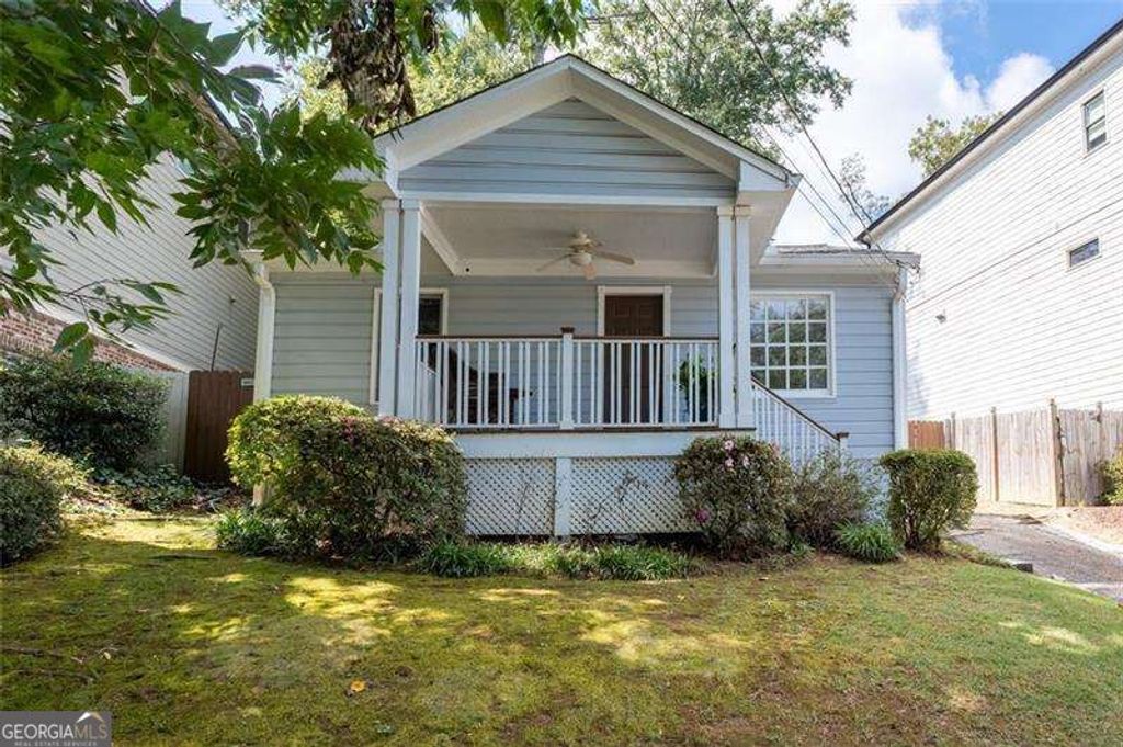 2640 Apple Valley Road NE, Brookhaven, GA 30319