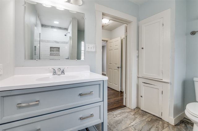 511 Archer Avenue, Cockrell Hill, TX 75211