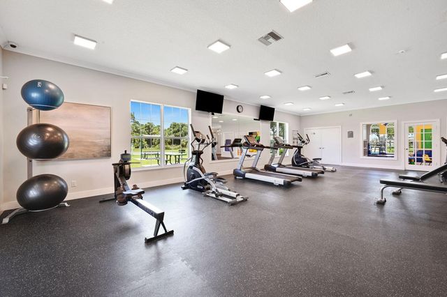 8615 Giovanni Avenue, Fort Pierce, FL 34951