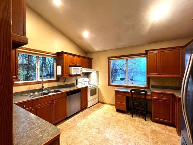 1113 2nd Avenue, Howard Lake, MN 55349