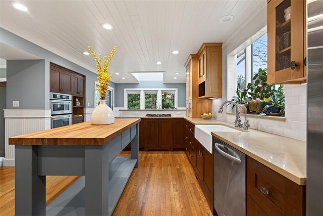 3140 Wild Dunes Path, Stevensville, MI 49127