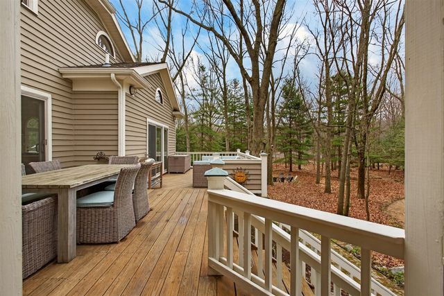 3140 Wild Dunes Path, Stevensville, MI 49127