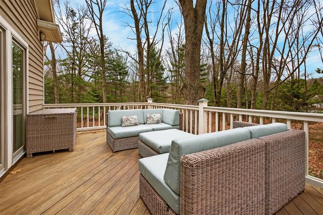 3140 Wild Dunes Path, Stevensville, MI 49127