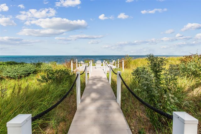 3140 Wild Dunes Path, Stevensville, MI 49127