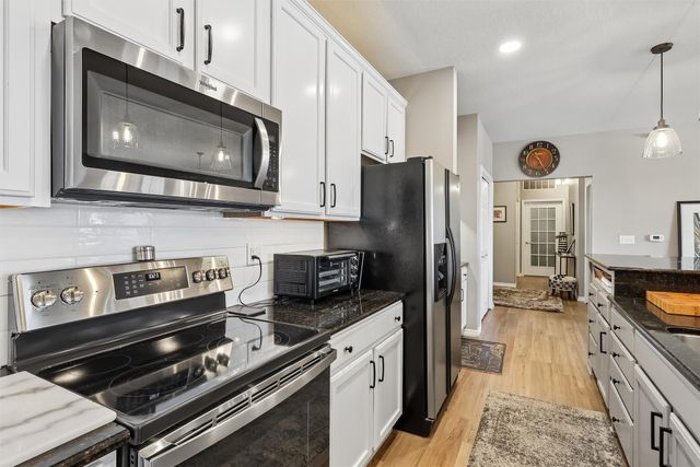 3031 Grand Avenue 212, Des Moines, IA 50312